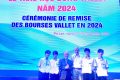 4 học sinh xuất sắc nhận học bổng Vallet năm 2024