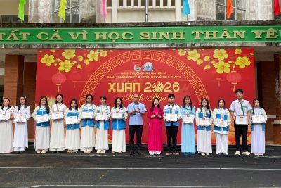 Tuyên dương, khen thưởng giáo viên và học sinh đạt thành tích cao trong Kỳ thi chọn học sinh giỏi cấp tỉnh năm học 2025 – 2026